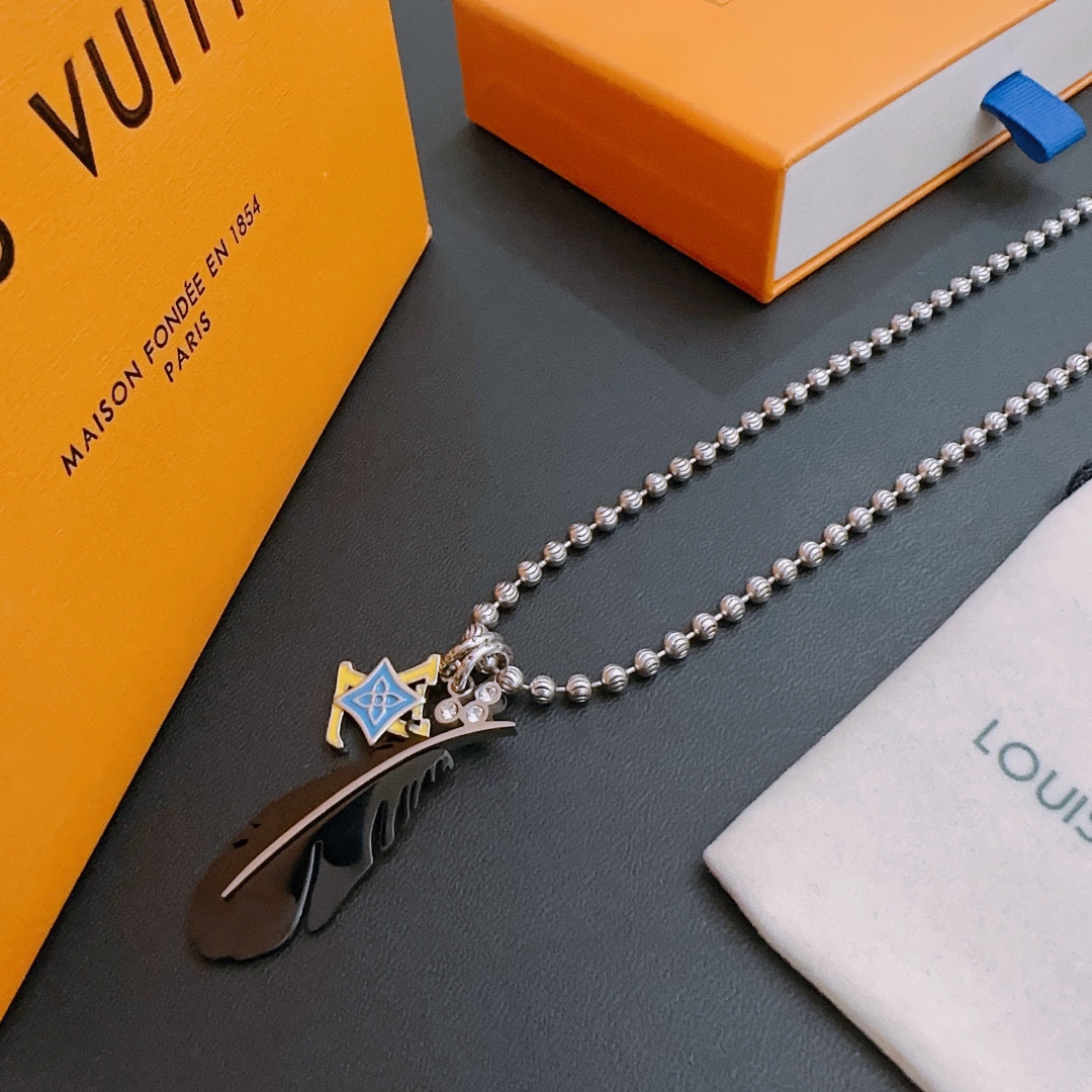 Louis Vuitton Necklaces